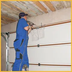 Community Garage Door Service New York, NY 212-918-5388 - side-garage-door-repair-10-48m